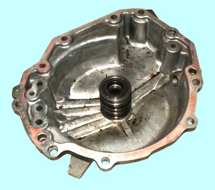 Задня Кришка АКПП AW60-40LE (Б/В)